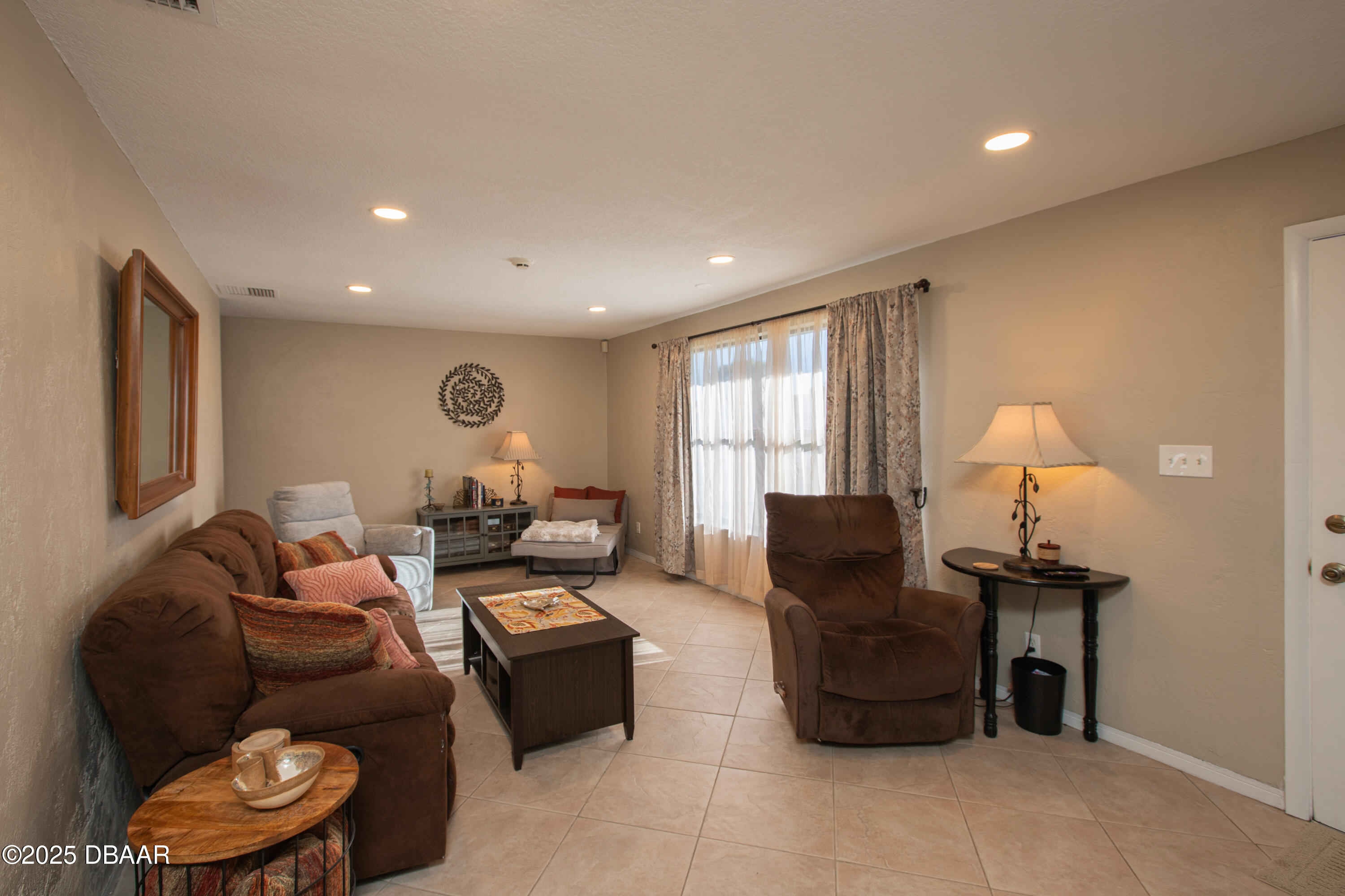 1301 Suwanee Road Daytona Beach, FL 32114 - Photo 7 of 14 4282