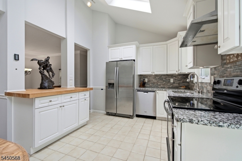 97 Shore Road Andover, NJ 07821 - Photo 8 of 43 Gallery Image 8
