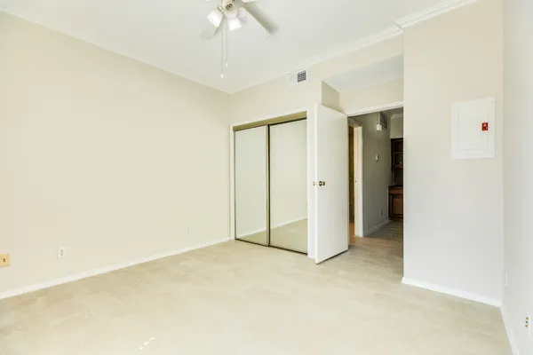 $1,250 | 921 Marine Street, Unit 226, Galveston, TX 77550