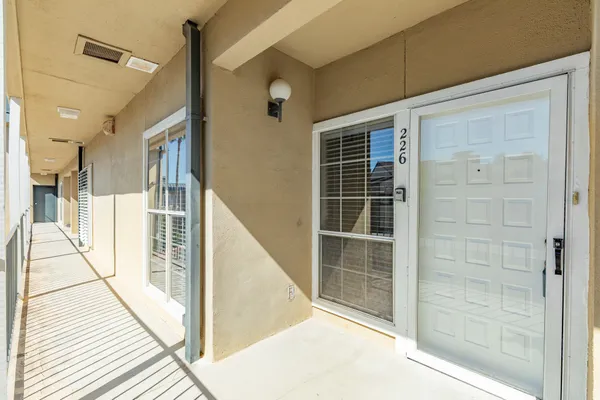 $1,250 | 921 Marine Street, Unit 226, Galveston, TX 77550