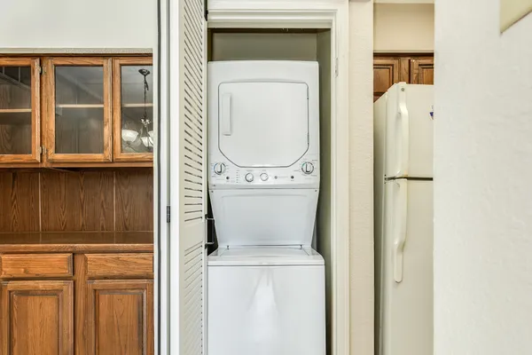 $1,250 | 921 Marine Street, Unit 226, Galveston, TX 77550