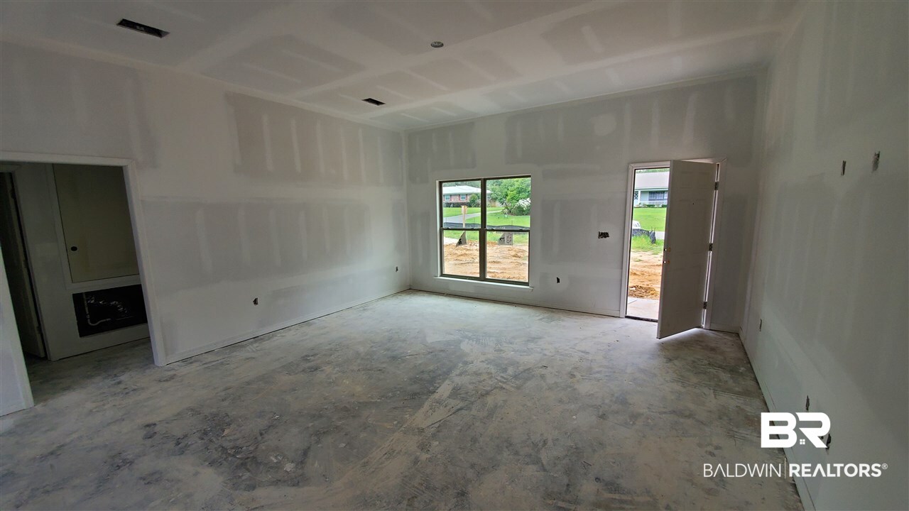 22670 Ridgewood Drive Robertsdale, AL 36567 - Photo 3 of 17