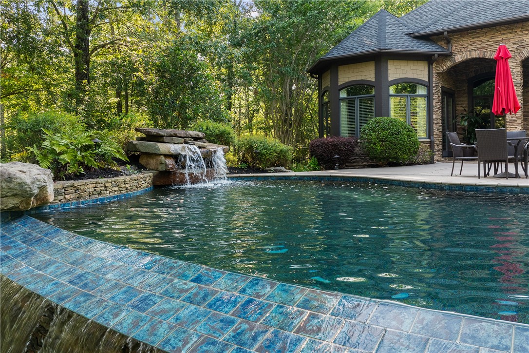 117 Summer Sweet Trail Sunset, SC 29685 - Photo 9 of 42