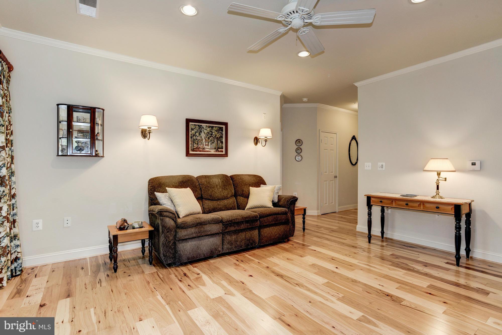 1501 North Point Drive, Unit 101 Reston, VA 20194 - Photo 5 of 30 Living Room