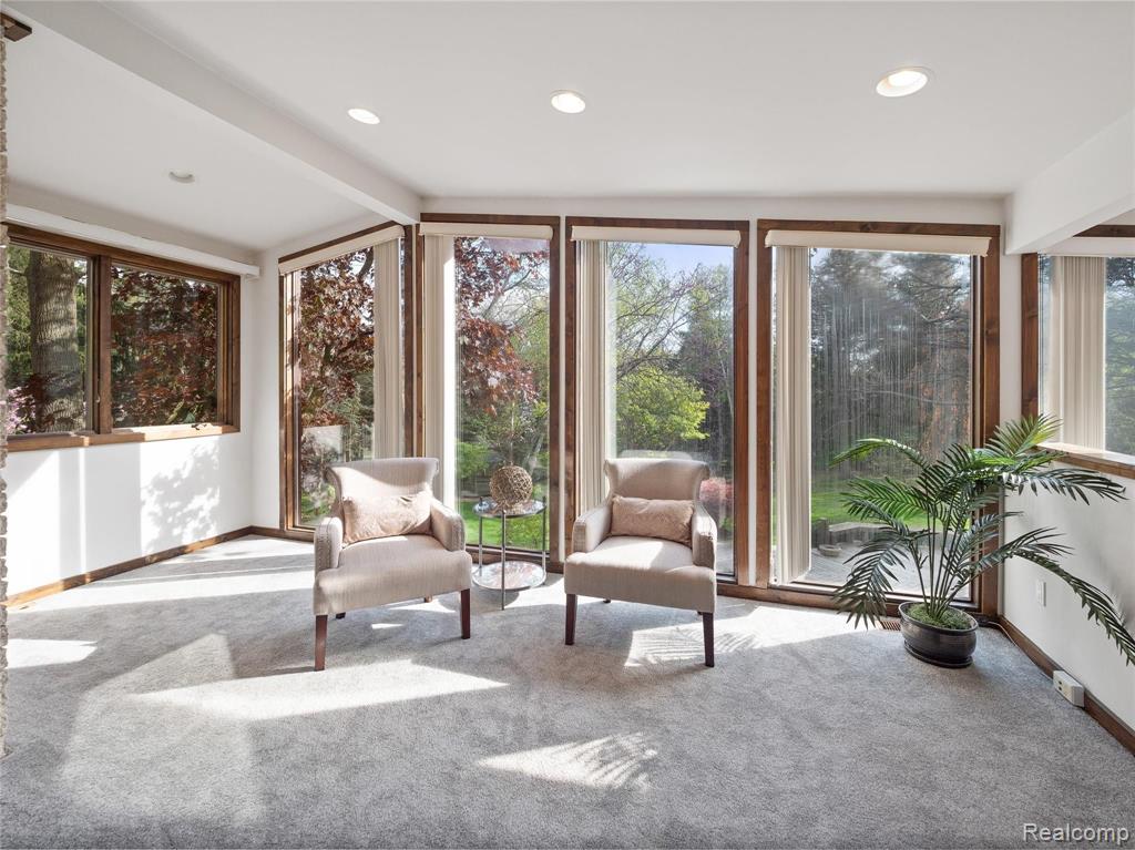 1125 Eton Cross Road Bloomfield Hills, MI 48304 - Photo 21 of 34