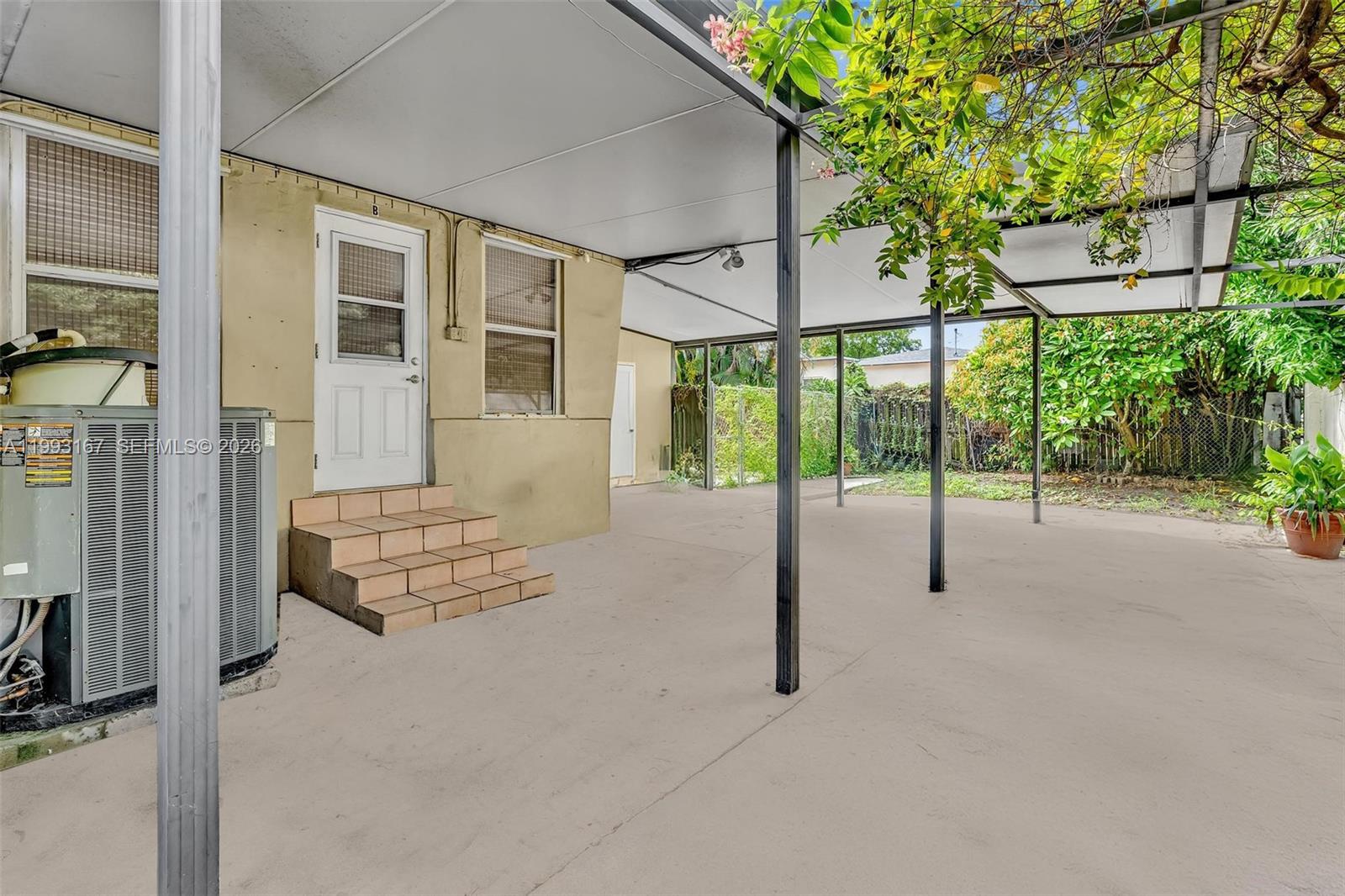 340 West 55th Street Hialeah, FL 33012 - Photo 27 of 28