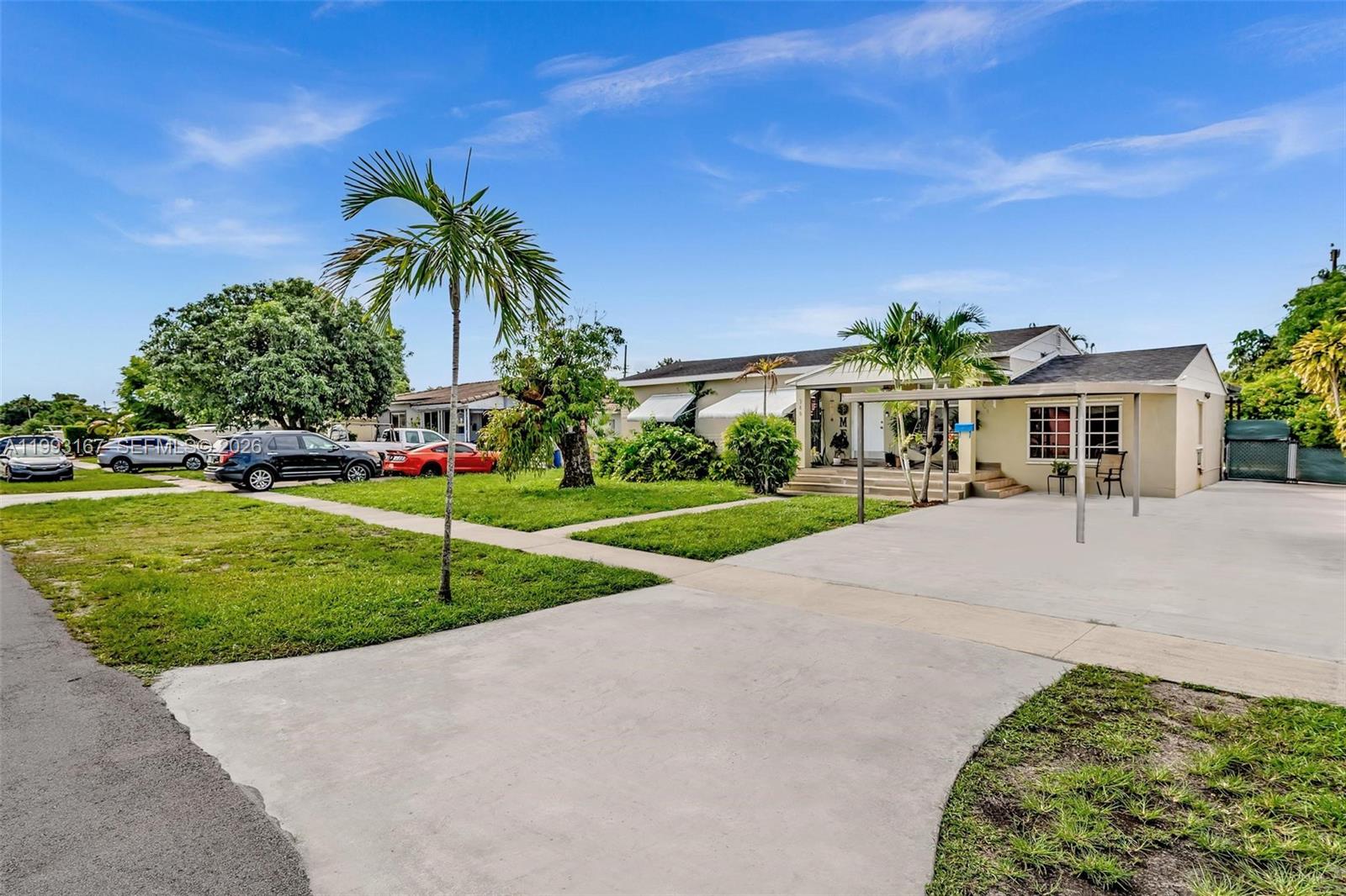 340 West 55th Street Hialeah, FL 33012 - Photo 3 of 28