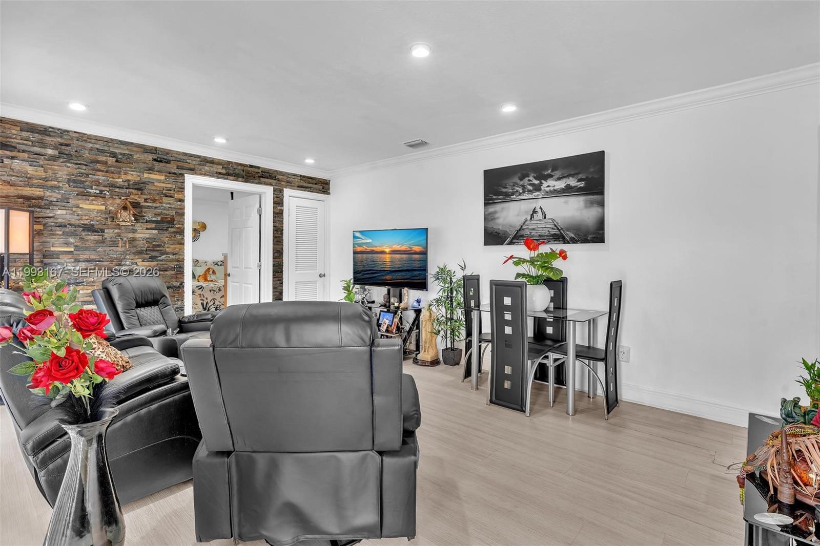 340 West 55th Street Hialeah, FL 33012 - Photo 5 of 28