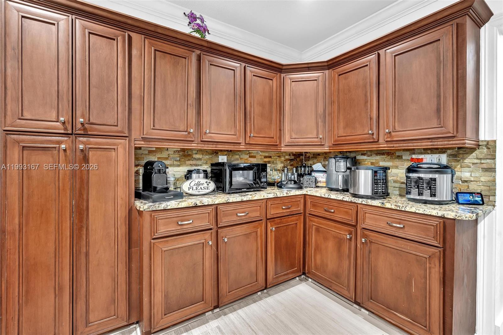 340 West 55th Street Hialeah, FL 33012 - Photo 10 of 28
