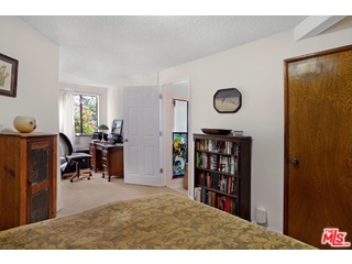 2717 Halsey Road Topanga, CA 90290 - Photo 19 of 39 a view of a room with shelves