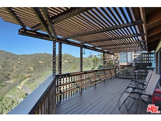 2717 Halsey Road Topanga, CA 90290 - Photo 29 of 39 a view of balcony with wooden floor