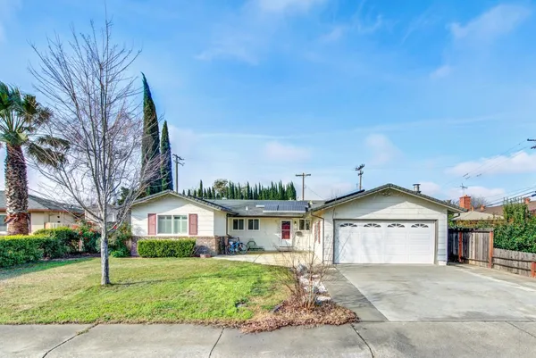 $509,900 | 1418 Auburn Way, Woodland, CA 95695
