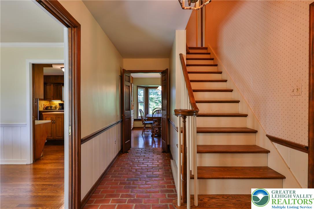 710 Wedgewood Road Bethlehem, PA 18017 - Photo 5 of 39 Gallery Image 5