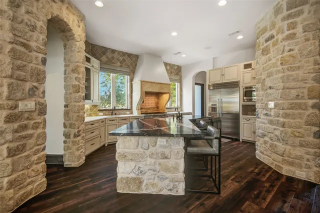 $1,650,000 | 10 Sullivans Lane, Missouri City, TX 77459