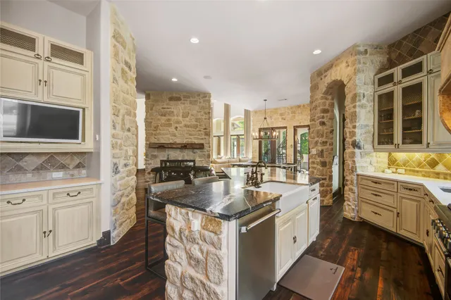 $1,650,000 | 10 Sullivans Lane, Missouri City, TX 77459