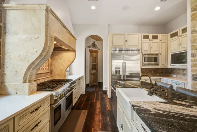 $1,650,000 | 10 Sullivans Lane, Missouri City, TX 77459