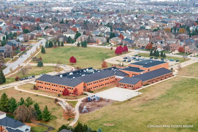 $875,000 | 3423 Sunnyside Court, Naperville, IL 60564