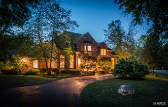 21 Deerfield Road Ladue, MO 63124 - Photo 2 of 30