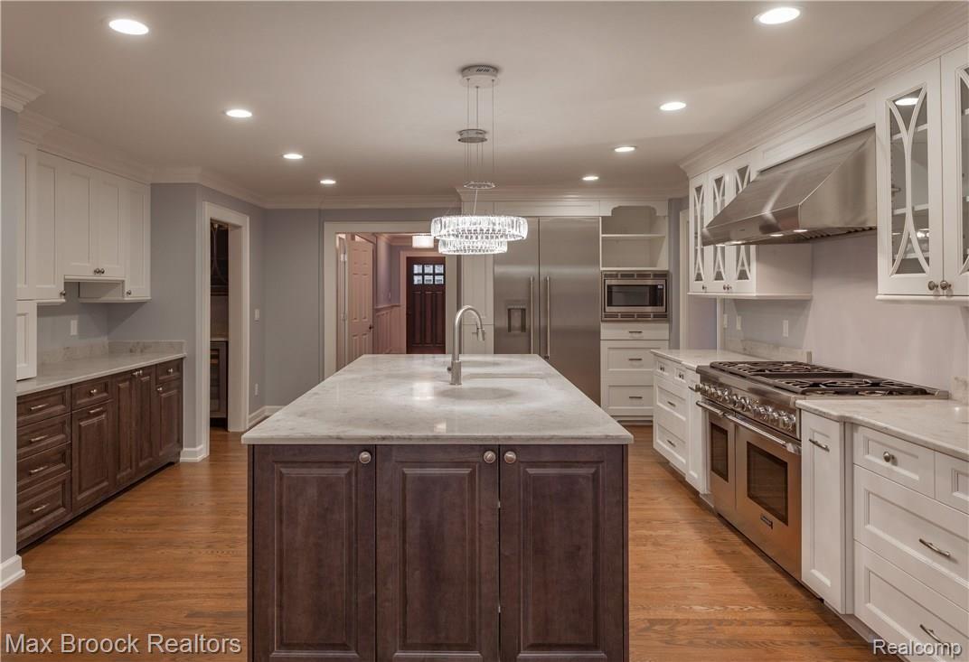 976 North Cranbrook Road Bloomfield Hills, MI 48301 - Photo 16 of 75 IMG_7332.jpg