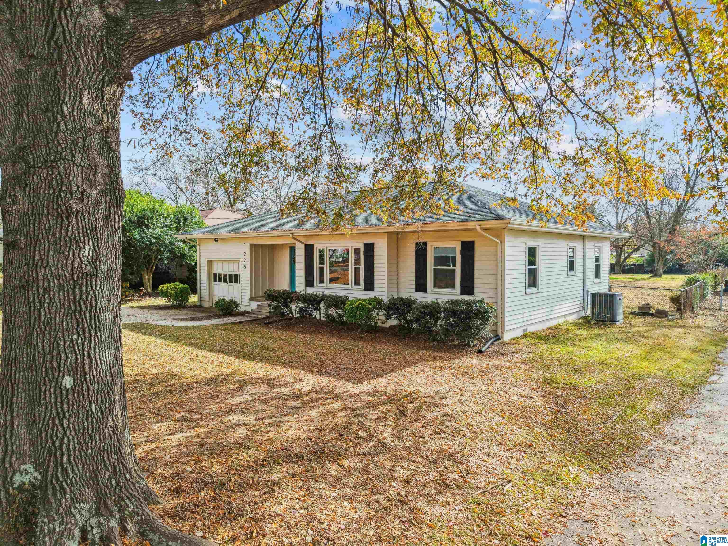 225 Payne Road Gardendale, AL 35071 - Photo 4 of 32