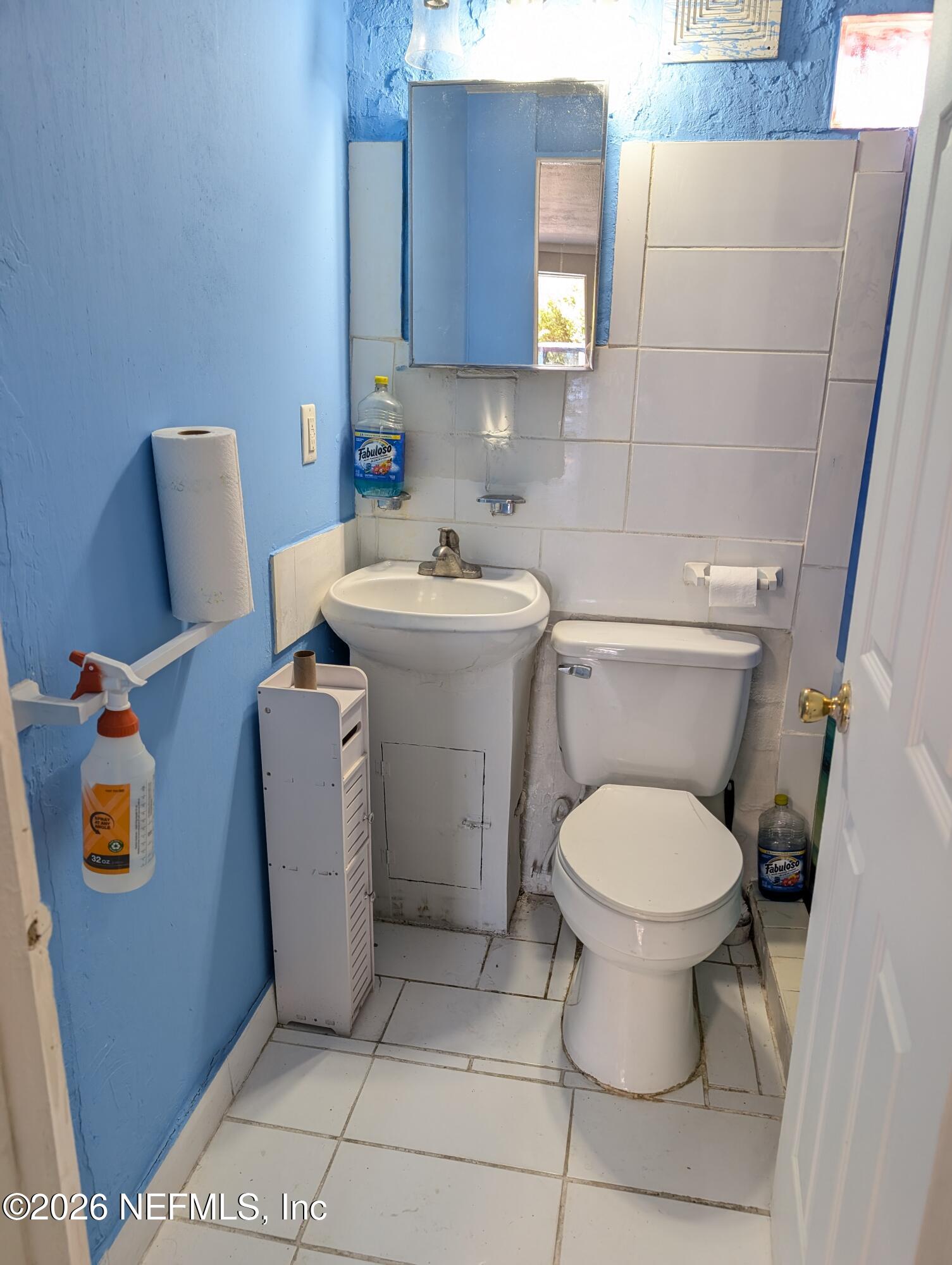 231 5th Way Interlachen, FL 32148 - Photo 11 of 22 231 5TH WAY BATH