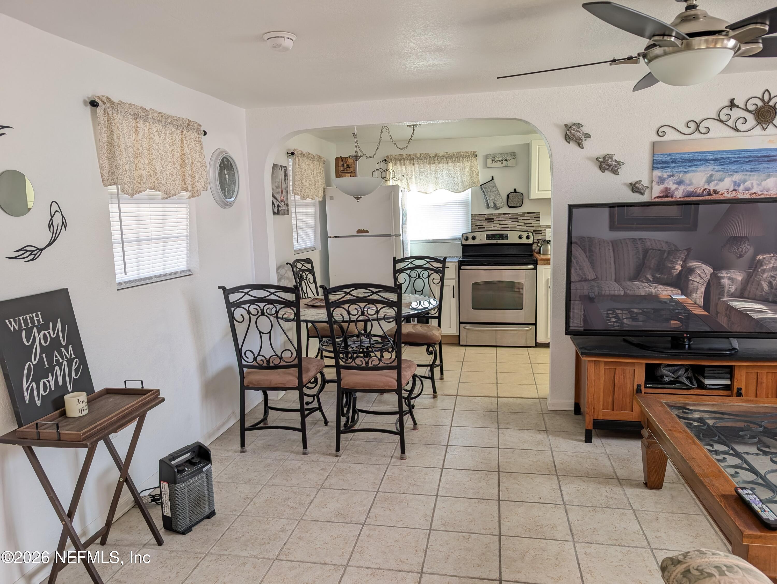 231 5th Way Interlachen, FL 32148 - Photo 17 of 22 231 5TH WAY 14