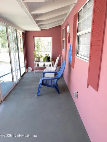 $1,375 | 231 5th Way, Interlachen, FL 32148