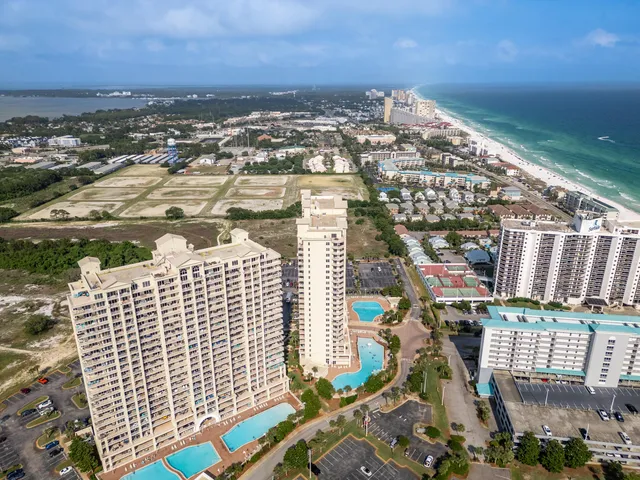 $549,000 | 112 Seascape Drive, Unit 1807, Miramar Beach, FL 32550