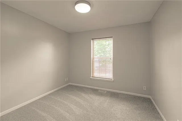 $260,000 | 1017 Rose Avenue, Excelsior Springs, MO 64024