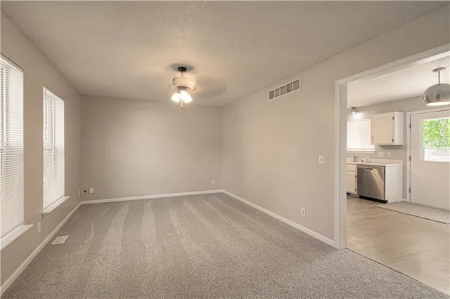 $260,000 | 1017 Rose Avenue, Excelsior Springs, MO 64024