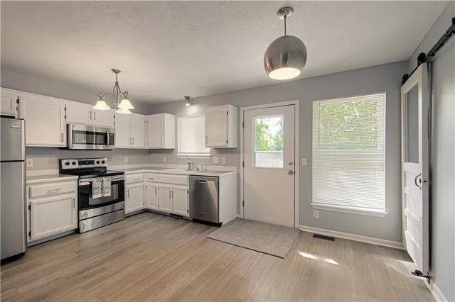 $260,000 | 1017 Rose Avenue, Excelsior Springs, MO 64024