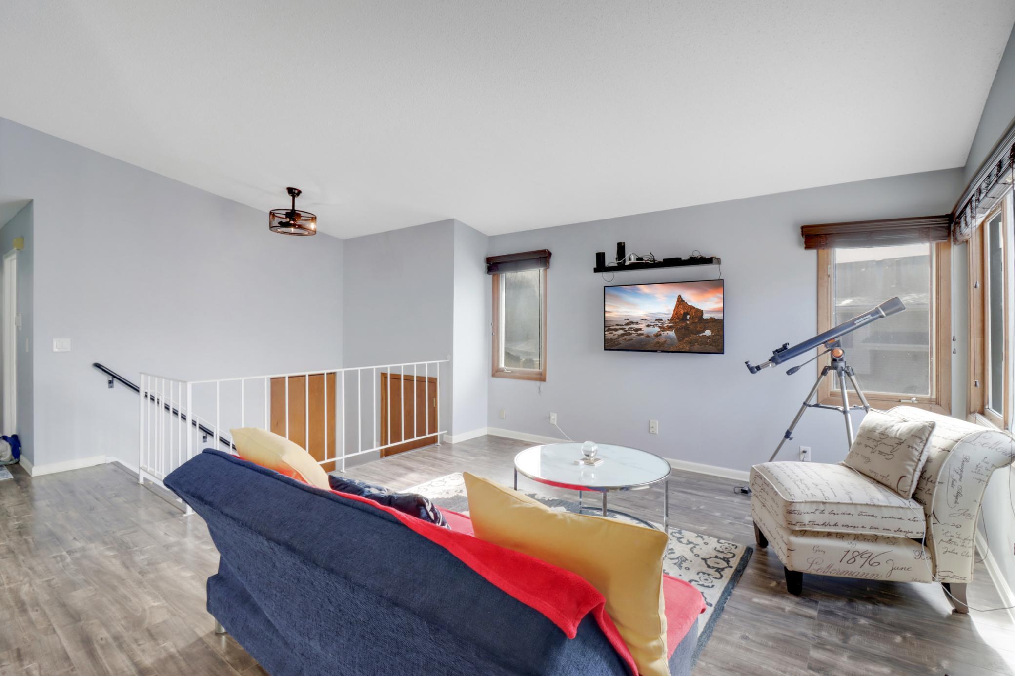 4219 Hemlock Lane North Plymouth, MN 55441 - Photo 4 of 28