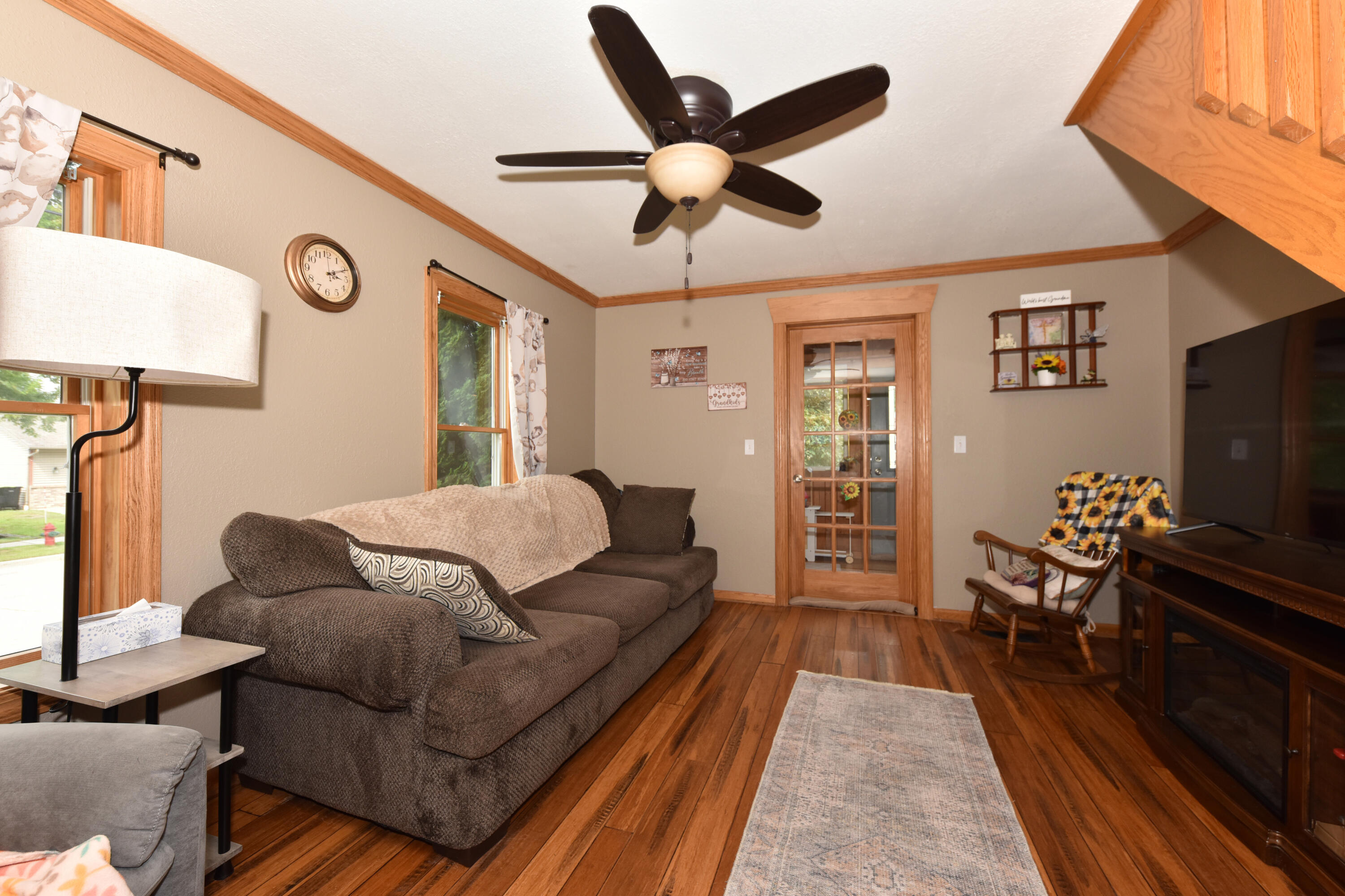 657 First Street Hartford, WI 53027 - Photo 9 of 28 LR