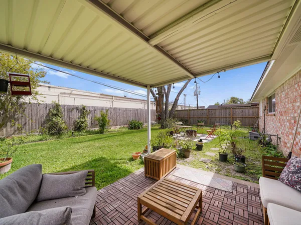 $2,600 | 5014 Mary Lou Drive, Houston, TX 77092