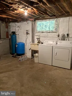 $3,300 | 852 Constellation Drive, Great Falls, VA 22066