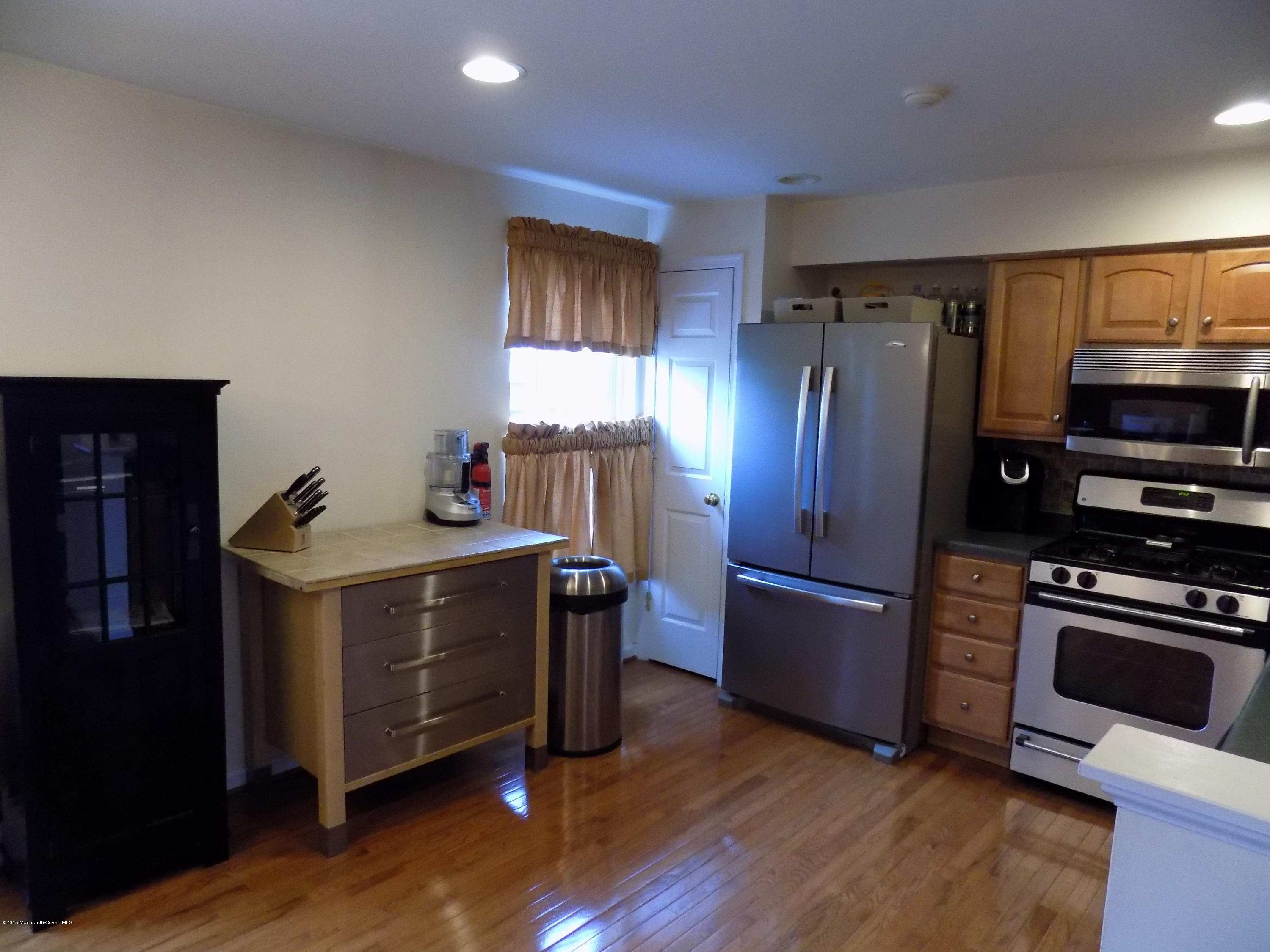 40 Saxton Road Farmingdale, NJ 07727 - Photo 5 of 16 DSCN0014.JPG