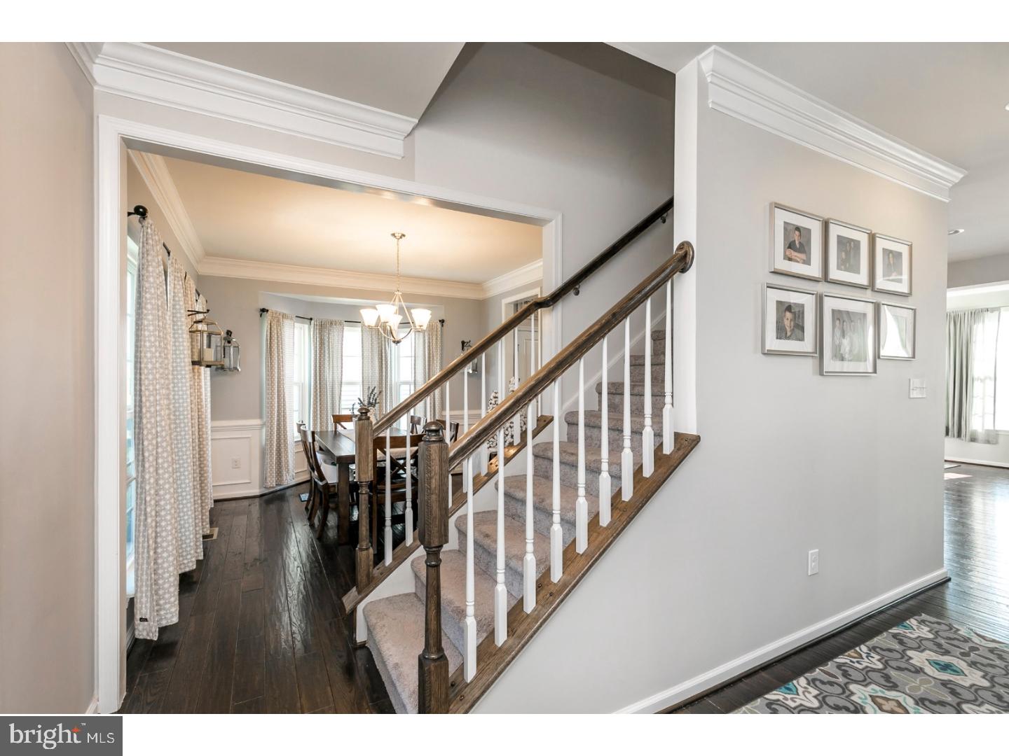 514 Sutton Place Spring City, PA 19475 - Photo 3 of 25 Gallery Image 3