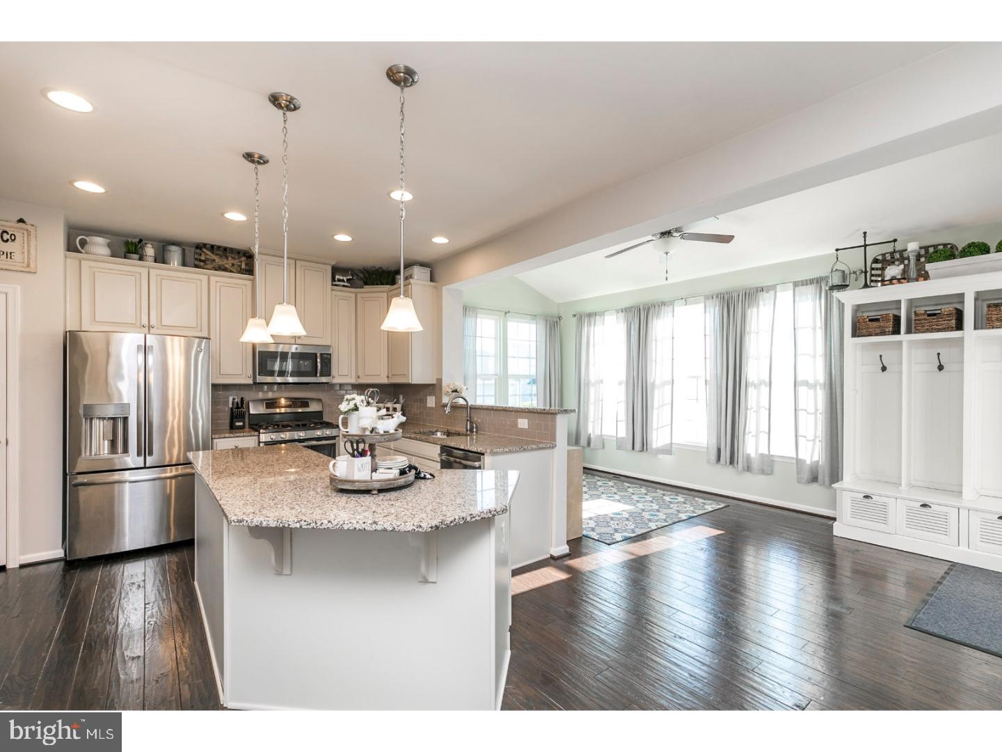 514 Sutton Place Spring City, PA 19475 - Photo 6 of 25 Gallery Image 6