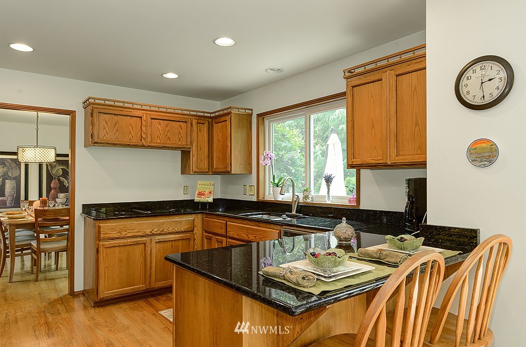 10920 Northeast 157th Street Bothell, WA 98011 - Photo 8 of 24 Gallery Image 8