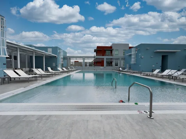 $275,000 | 7875 Northwest 107th Avenue, Unit 417, Doral, FL 33178