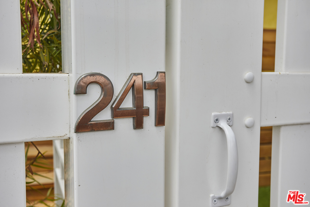 241 7th Avenue Venice, CA 90291 - Photo 2 of 48