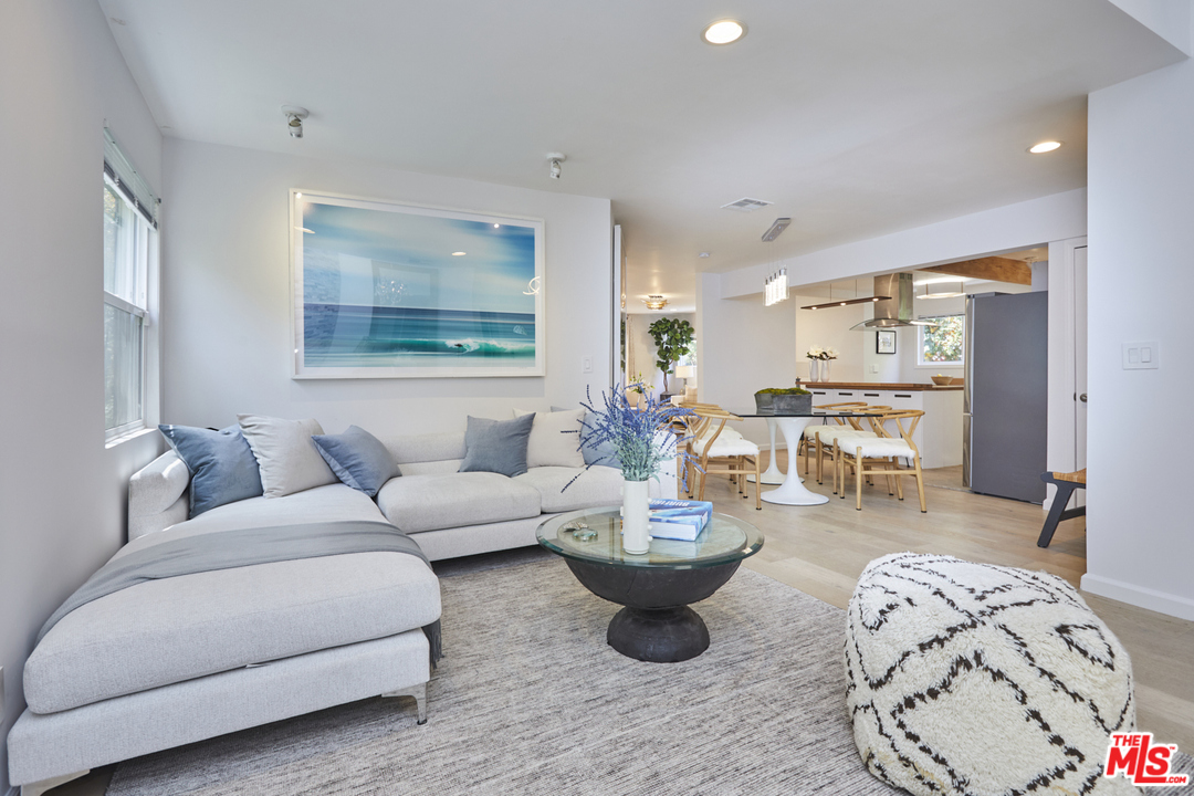 241 7th Avenue Venice, CA 90291 - Photo 11 of 48