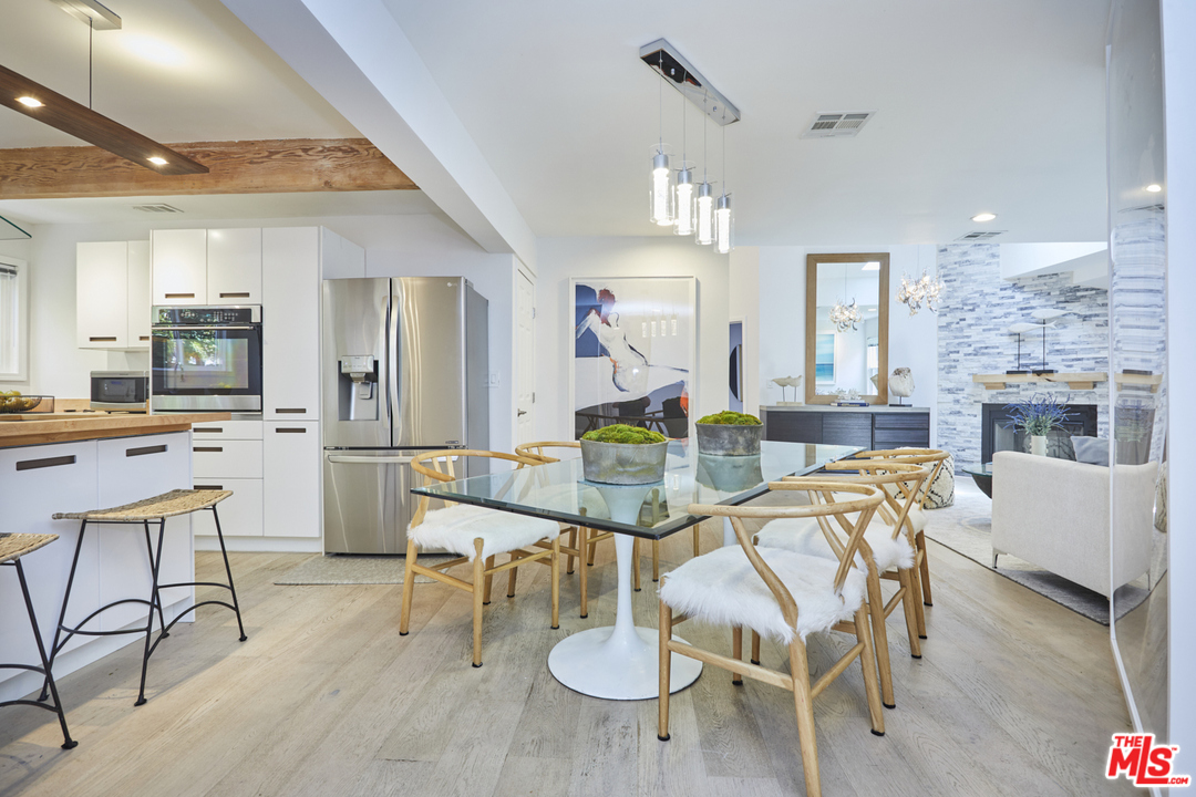 241 7th Avenue Venice, CA 90291 - Photo 13 of 48