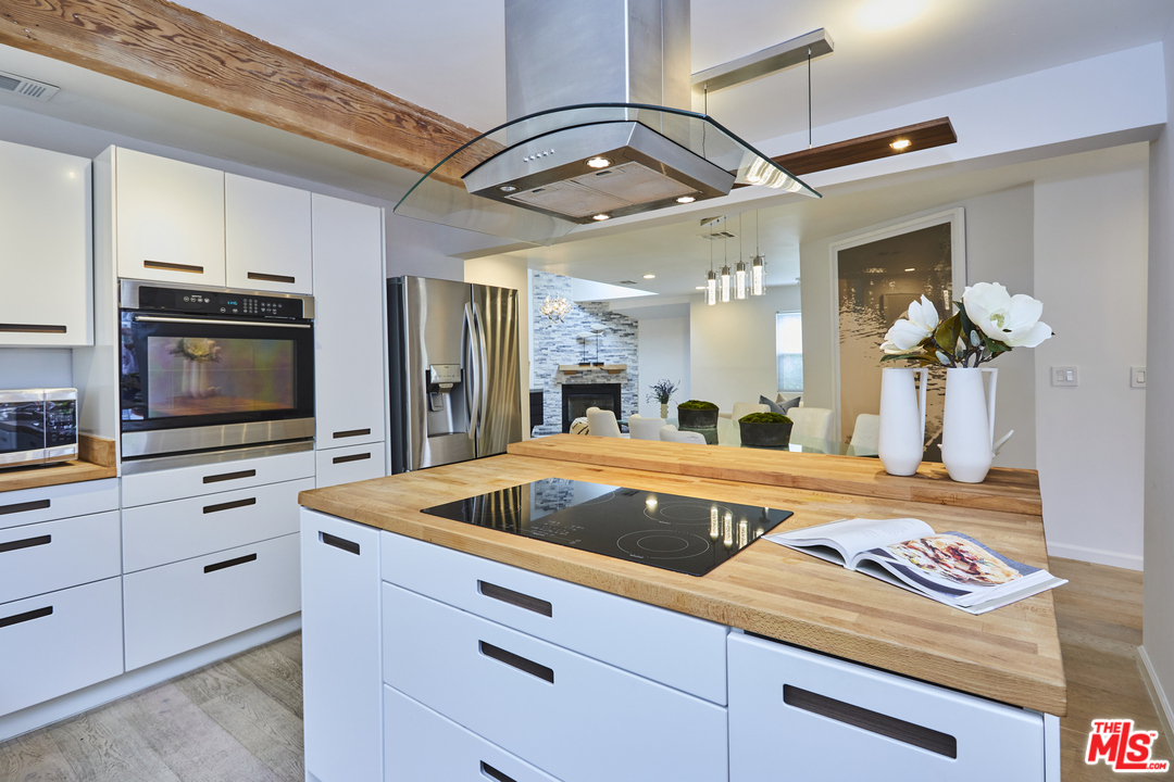 241 7th Avenue Venice, CA 90291 - Photo 17 of 48