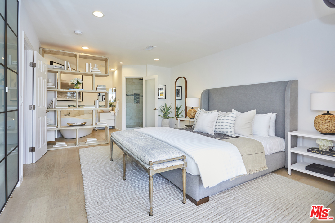 241 7th Avenue Venice, CA 90291 - Photo 24 of 48