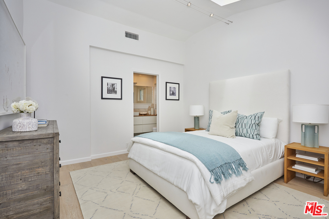 241 7th Avenue Venice, CA 90291 - Photo 29 of 48