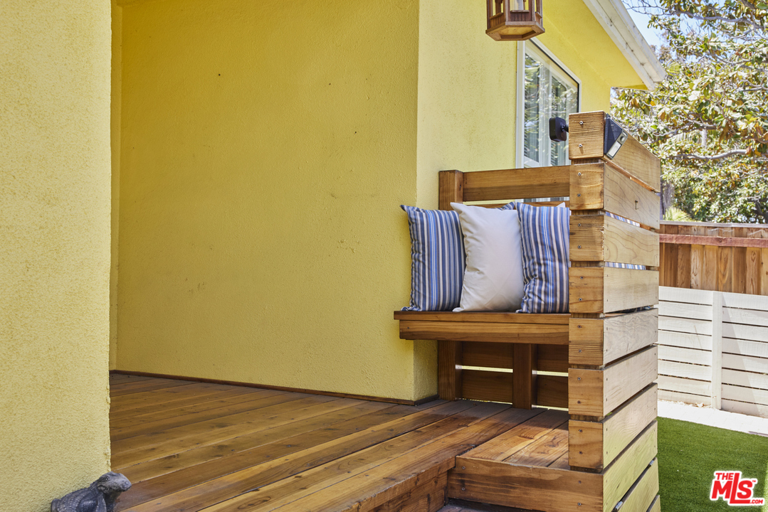 241 7th Avenue Venice, CA 90291 - Photo 7 of 48