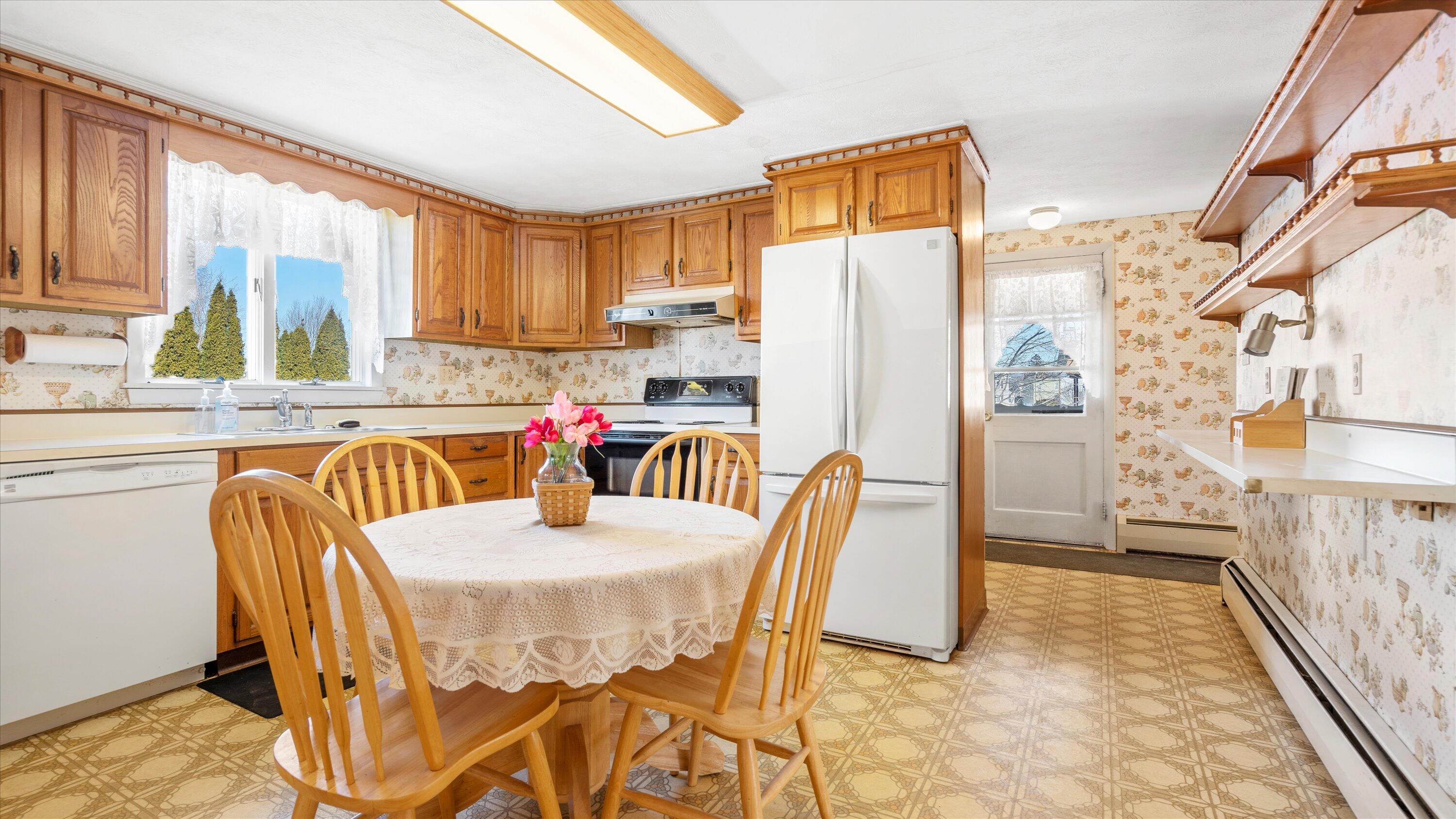 13 Raymond Street Biddeford, ME 04005 - Photo 5 of 22 Kitchen