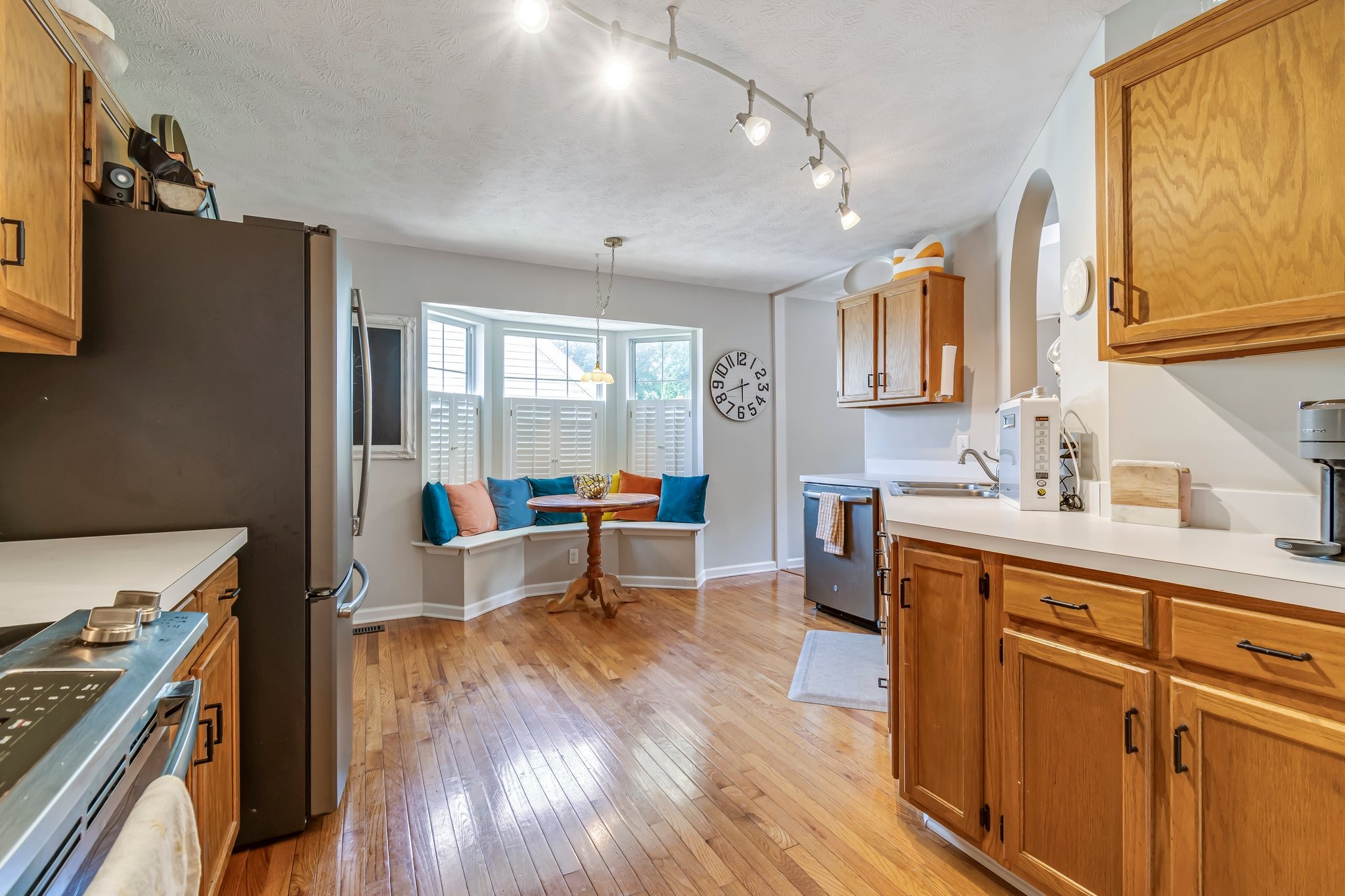 1817 Bryce Circle Nashville, TN 37211 - Photo 14 of 54 a living room with stainless steel appliances granite countertop furniture wooden floor and a window