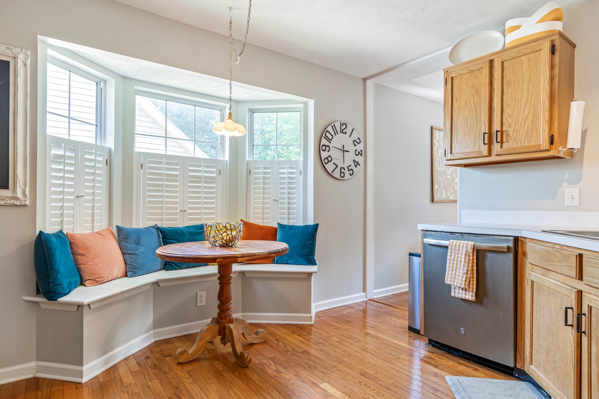 1817 Bryce Circle Nashville, TN 37211 - Photo 18 of 54 a living room with furniture and a window